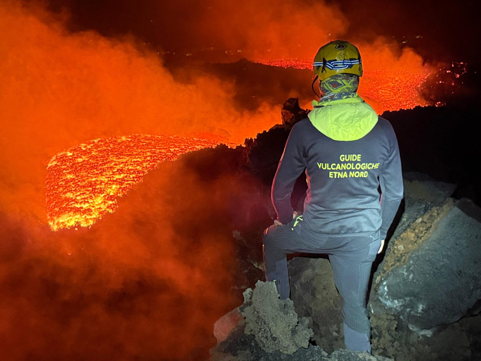 Excursion coucher du soleil coulée de lave Etna 1