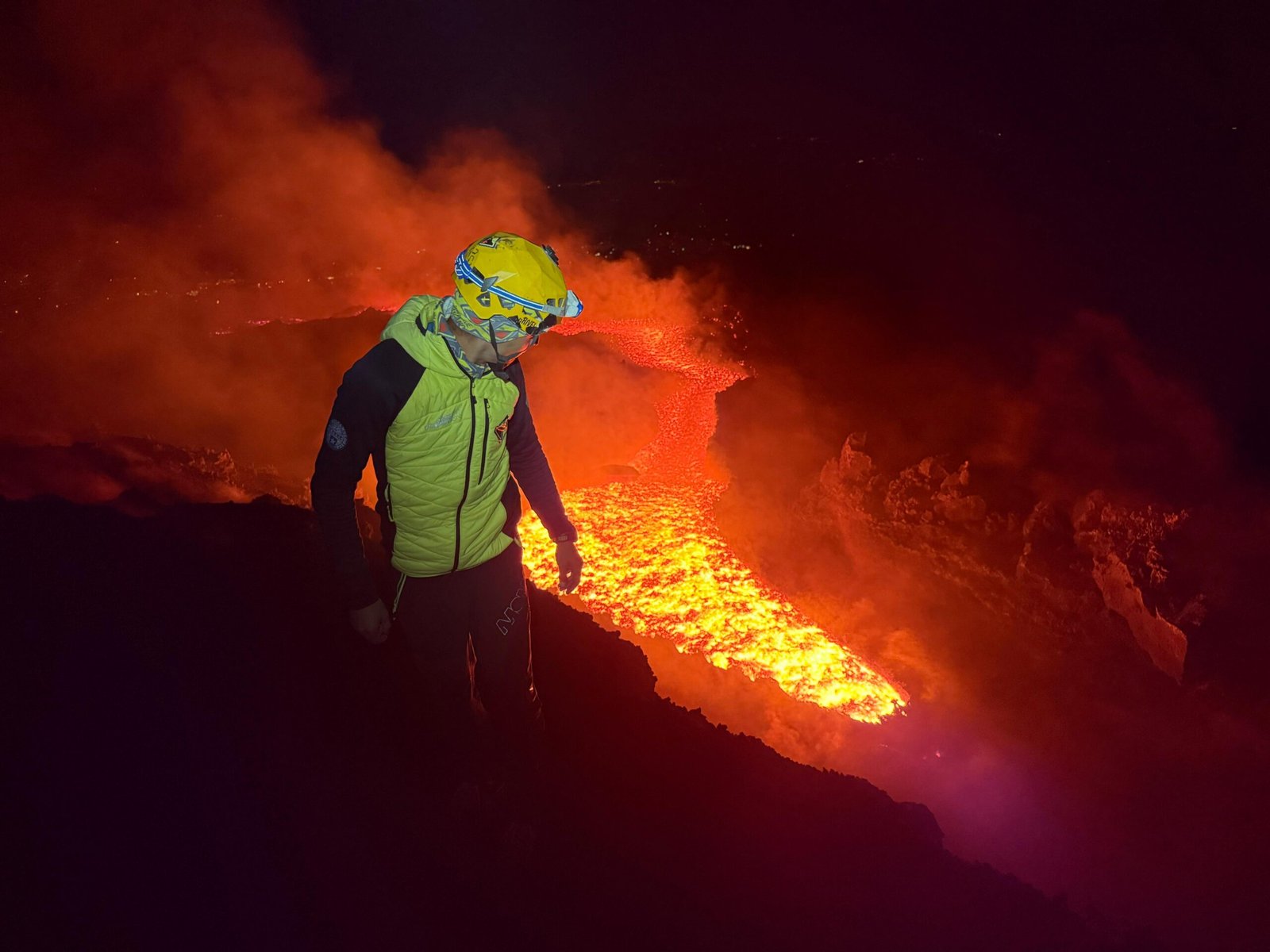 Excursion coucher du soleil coulée de lave Etna 11